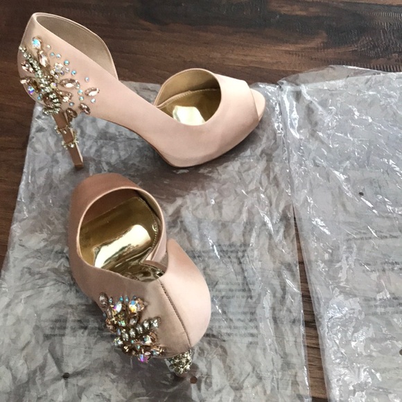 Antonio Melani Rhinestone Pumps - Picture 8 of 8